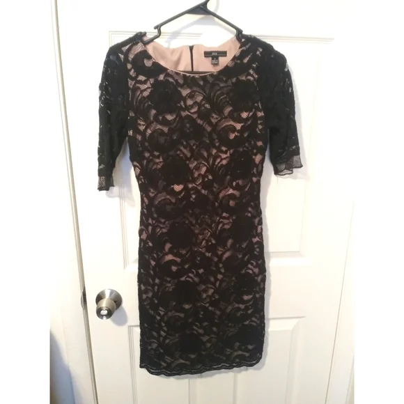 R&k Black and nude lace dress - Picture 1 of 4